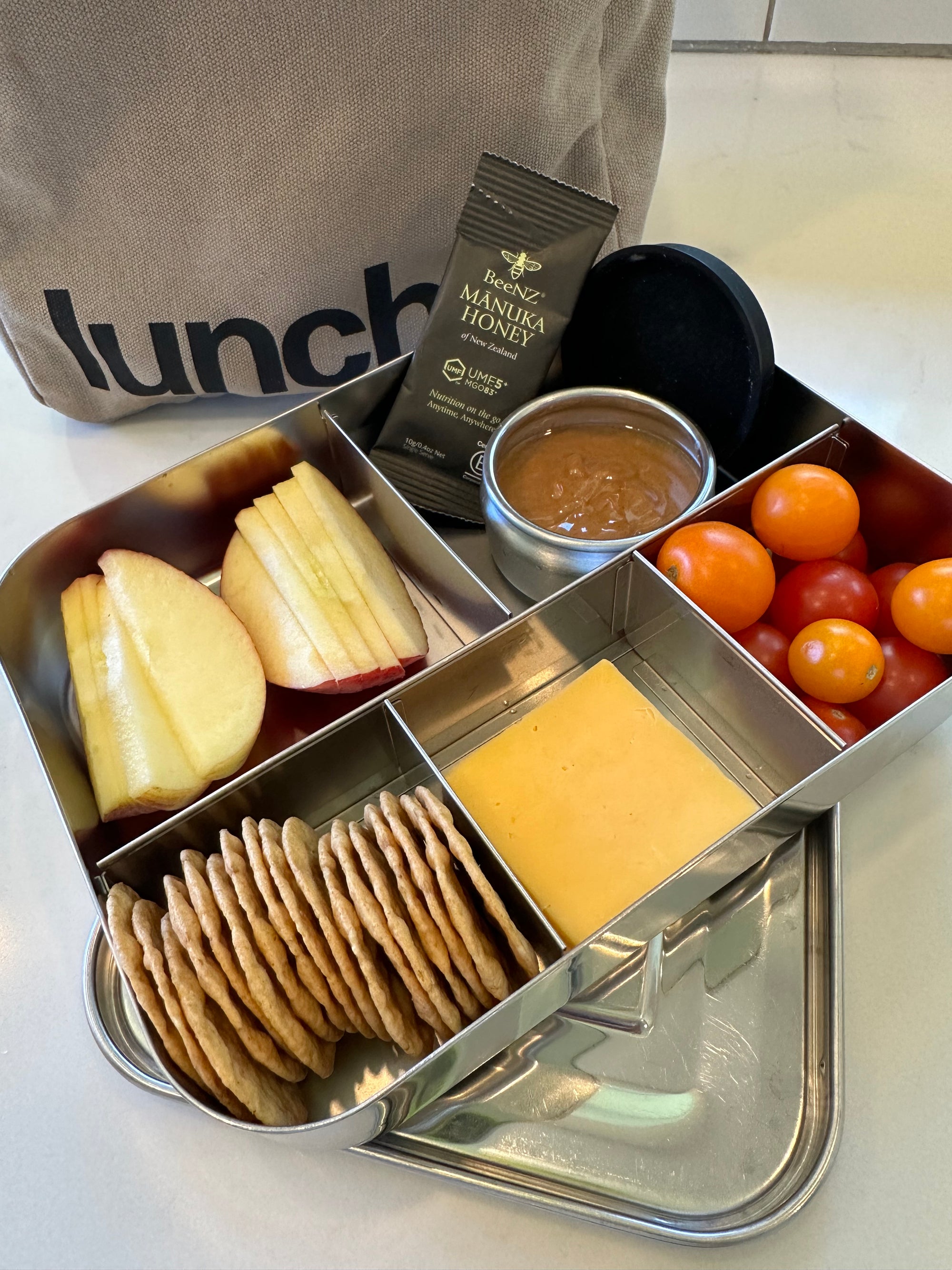 BeeNZ Manuka UMF 5+ honey sachets are perfect for lunches and snacks, offering convenient travel-size servings of natural honey to boost wellness and add sweetness.
